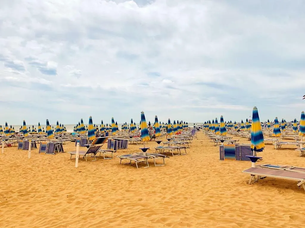 Residence Marina A Pochi Passi Dal Mare Lido di Jesolo Italy